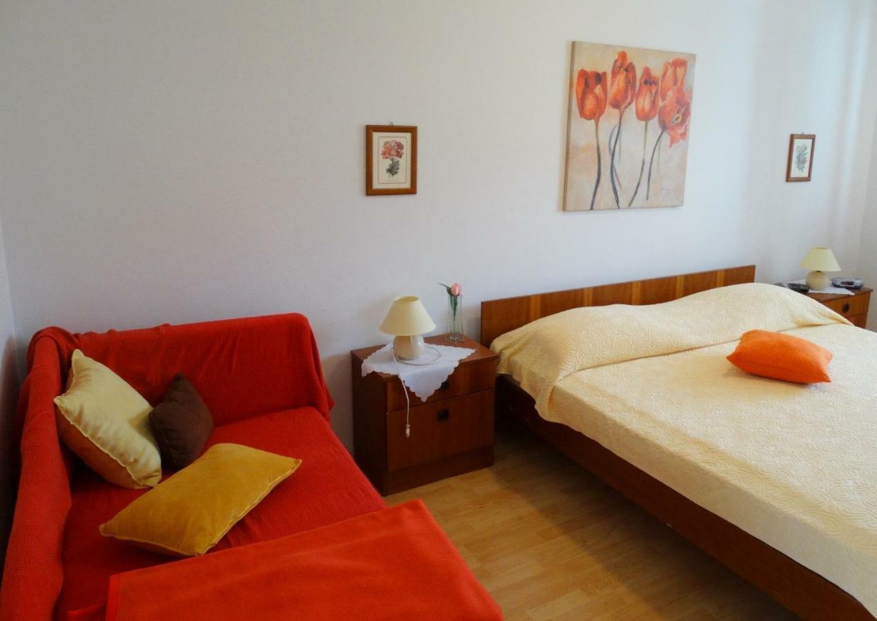 Apartments Iva Цриквениця Екстер'єр фото